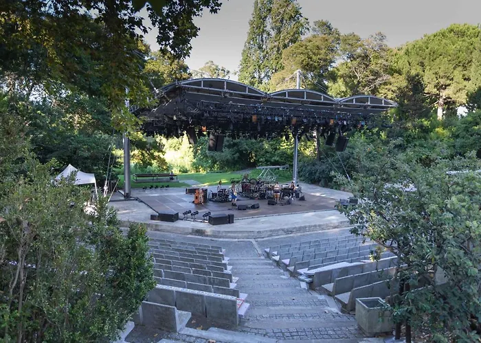 Гостевой дом The Cool Design - Self Check In & Parking Лиссабон