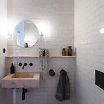 The Lisbon Cool Design Suites - Self Check In & Parking ゲストハウス 4*