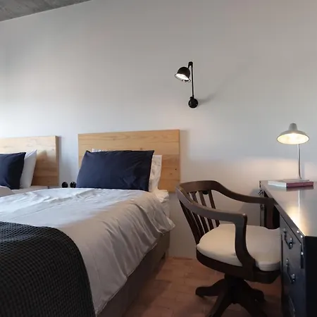 Columbano - Boutique Ensuites, Cokitchen & Parking Pensión *