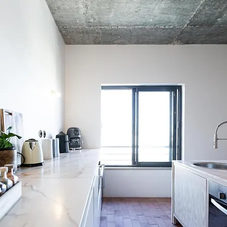 بيت ضيافة Portuguese Design Suites & Parking - Praca De Espanha 4*