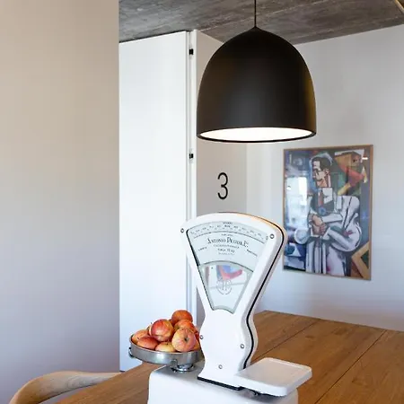 Columbano - Boutique Ensuites, Cokitchen & Parking Pensión