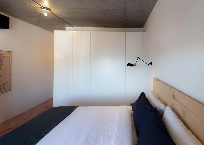 بيت ضيافة The Lisbon Cool Design Suites - Parking & Self Check In 4*