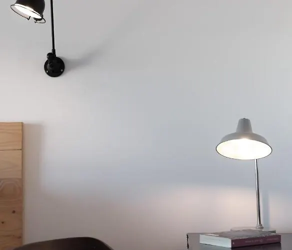 The Lisbon Cool Design Suites - Parking & Self Check In Guest house 4*