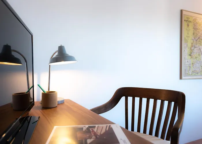 بيت ضيافة The Lisbon Cool Design Suites - Parking & Self Check In 4*