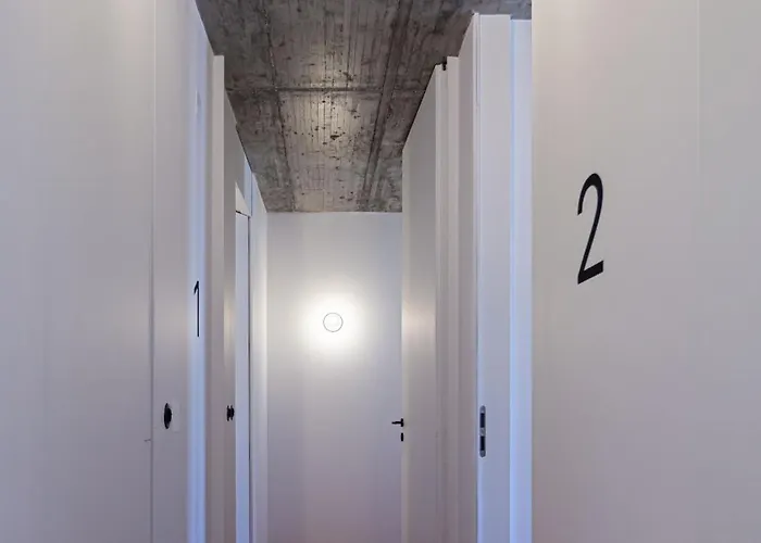 The Lisbon Cool Design Suites - Parking & Self Check In