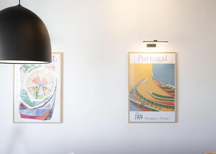 The Lisbon Cool Design Suites - Parking & Self Check In Lisboa
