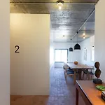 Portuguese Design - Parking & Metro Pensionat