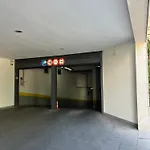 Portuguese Design - Parking & Metro 4*