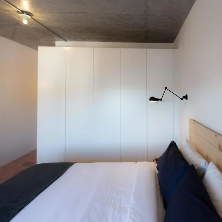 Gasthuis The Cool Design & Parking - Praca De Espanha 4*