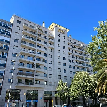 Columbano - Boutique Ensuites, Cokitchen & Parking Lisboa