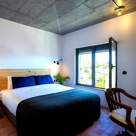 Guest house The Lisbon Cool Design Suites - Parking & Self Check In Lisbon