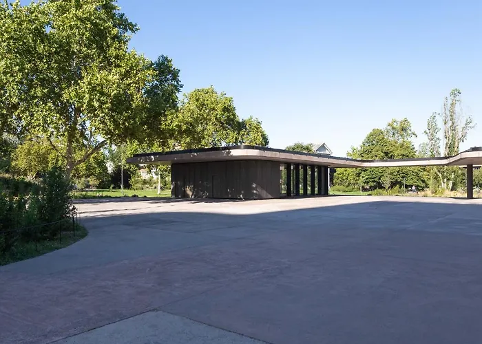 ゲストハウス The Cool Design - Self Check In & Parking リスボン