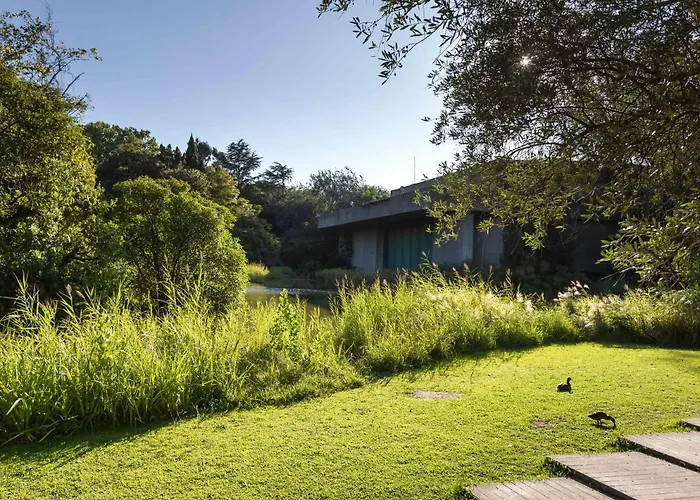 The Cool Design - Self Check In & Parking