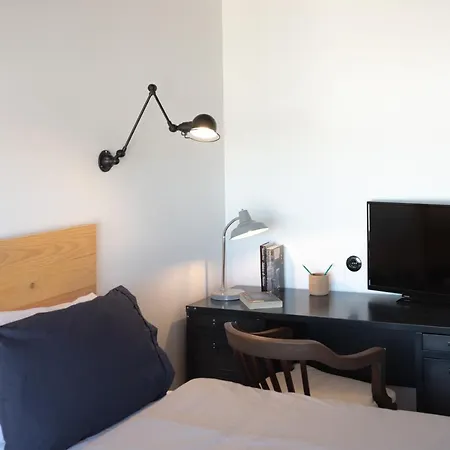 Columbano - Boutique Ensuites, Cokitchen & Parking 리스본